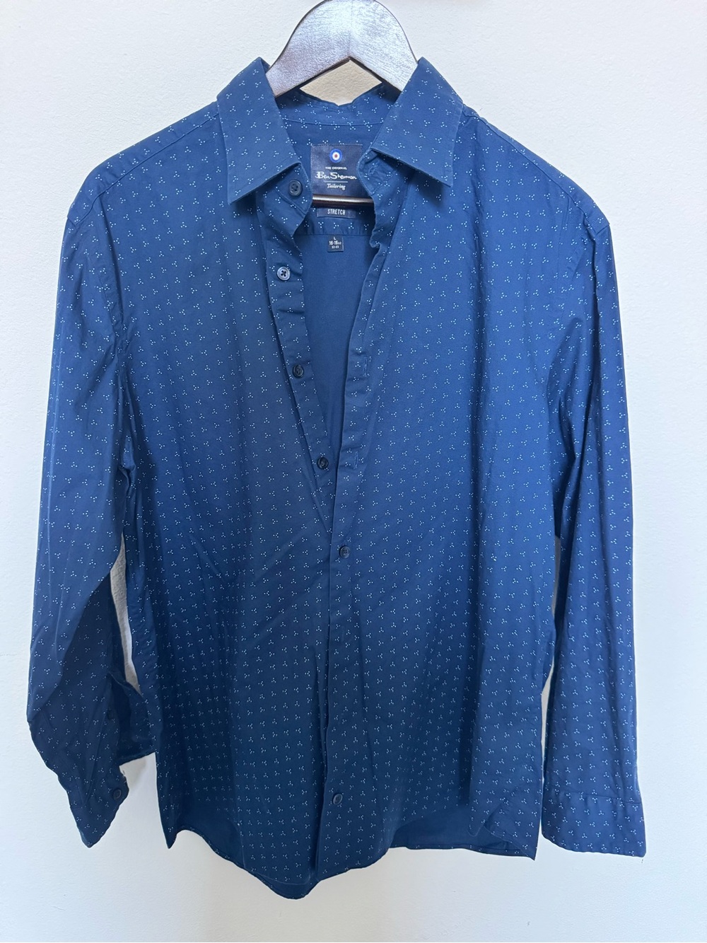 Ben Sherman Navy Micro-Pattern Long-Sleeve Button-Down Shirt
